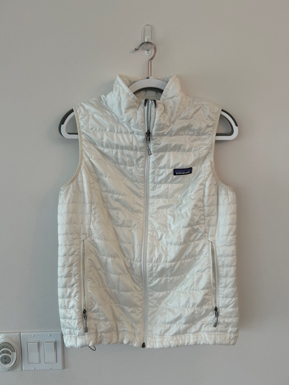 Patagonia White Quilted Packable Vest with Stand Collar